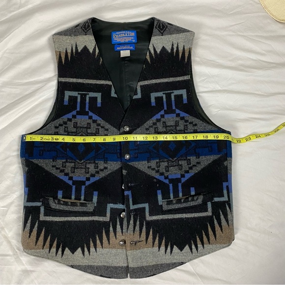 Pendleton, wool vest size 40 - Picture 3 of 6